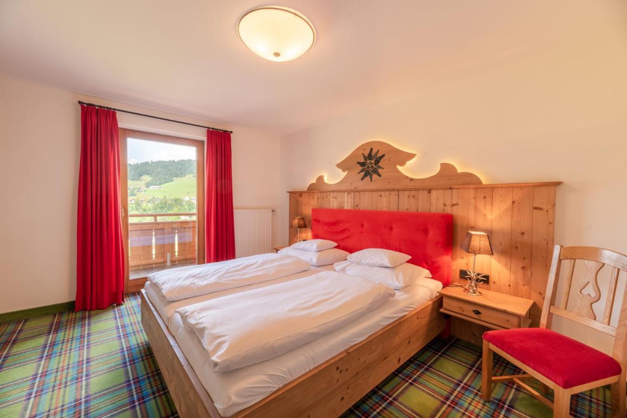 Relais & Chateaux Gut Steinbach Hotel Chalets Spa Райт-им-Винкль Экстерьер фото